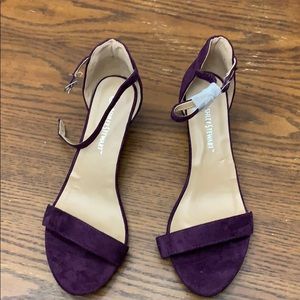 Ashley Stewart short suede heel